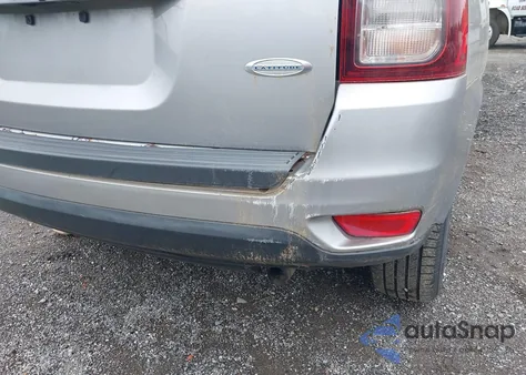 2017 Jeep Compass Latitude 4X4 from USA, damaged, VIN 1C4NJDEB4HD162271